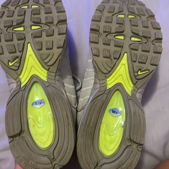 Nike Air Max Women’s Size 8 ( 38.5 EU ) - Picture 3 of 6